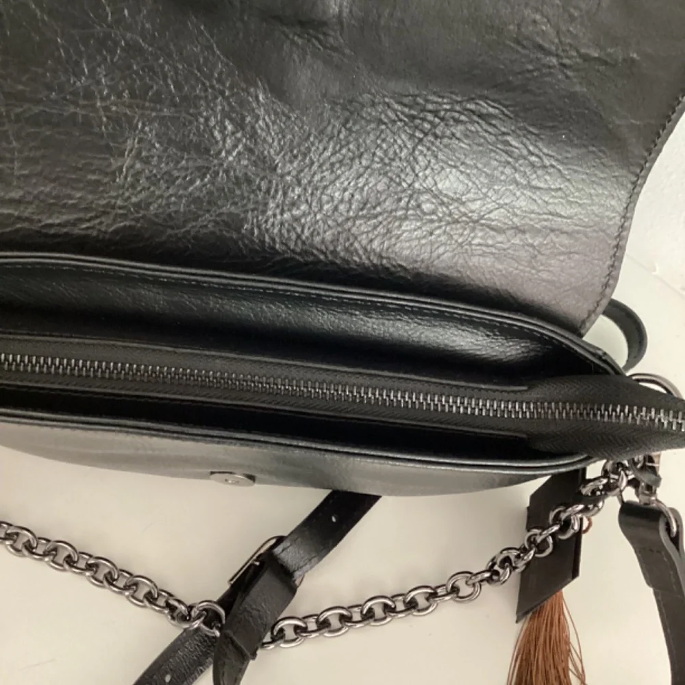 REDUCED HOUSE OF HARLOW 1960 BLACK LEATHER EMBELLISHED CRYSTAL BEE DECOR BAG - Picture 6 of 13